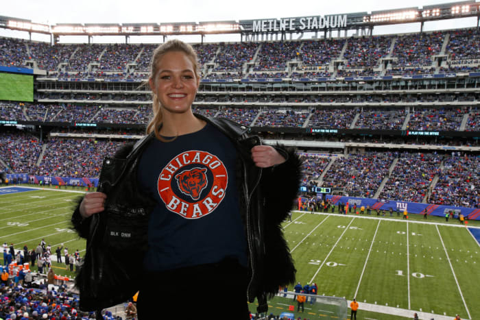 erin-heatherton-nfl-game-1.jpg